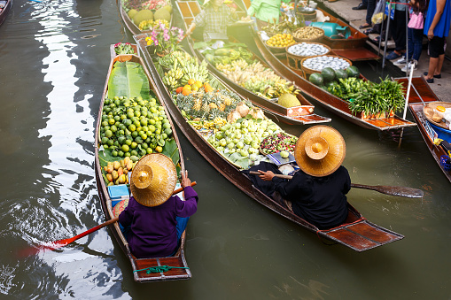 Floating Market, Bangkok Skywalk & 3 Course Meal Dinner Cruise with Explore With Kevs